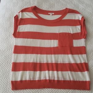 Carlson size small short sleeve sweater top